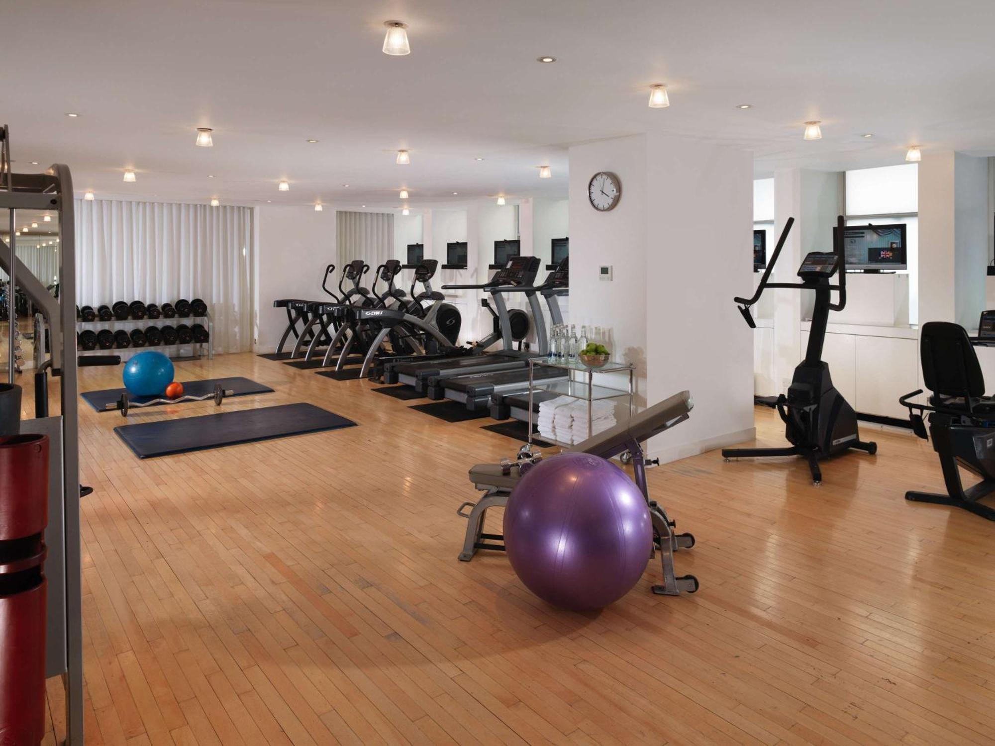 Sanderson Londra Esterno foto A gym