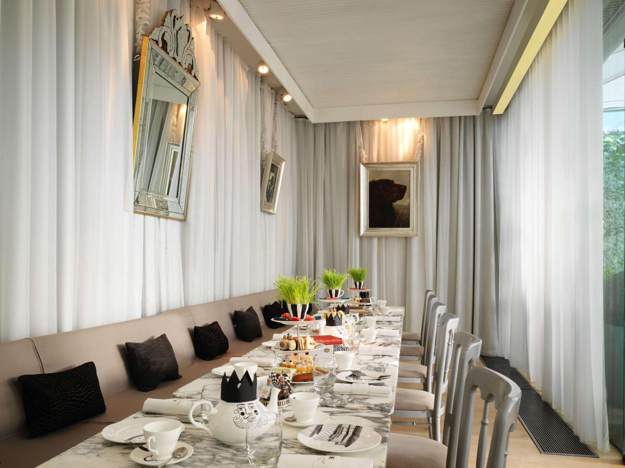 Sanderson Londra Esterno foto The interior of the restaurant