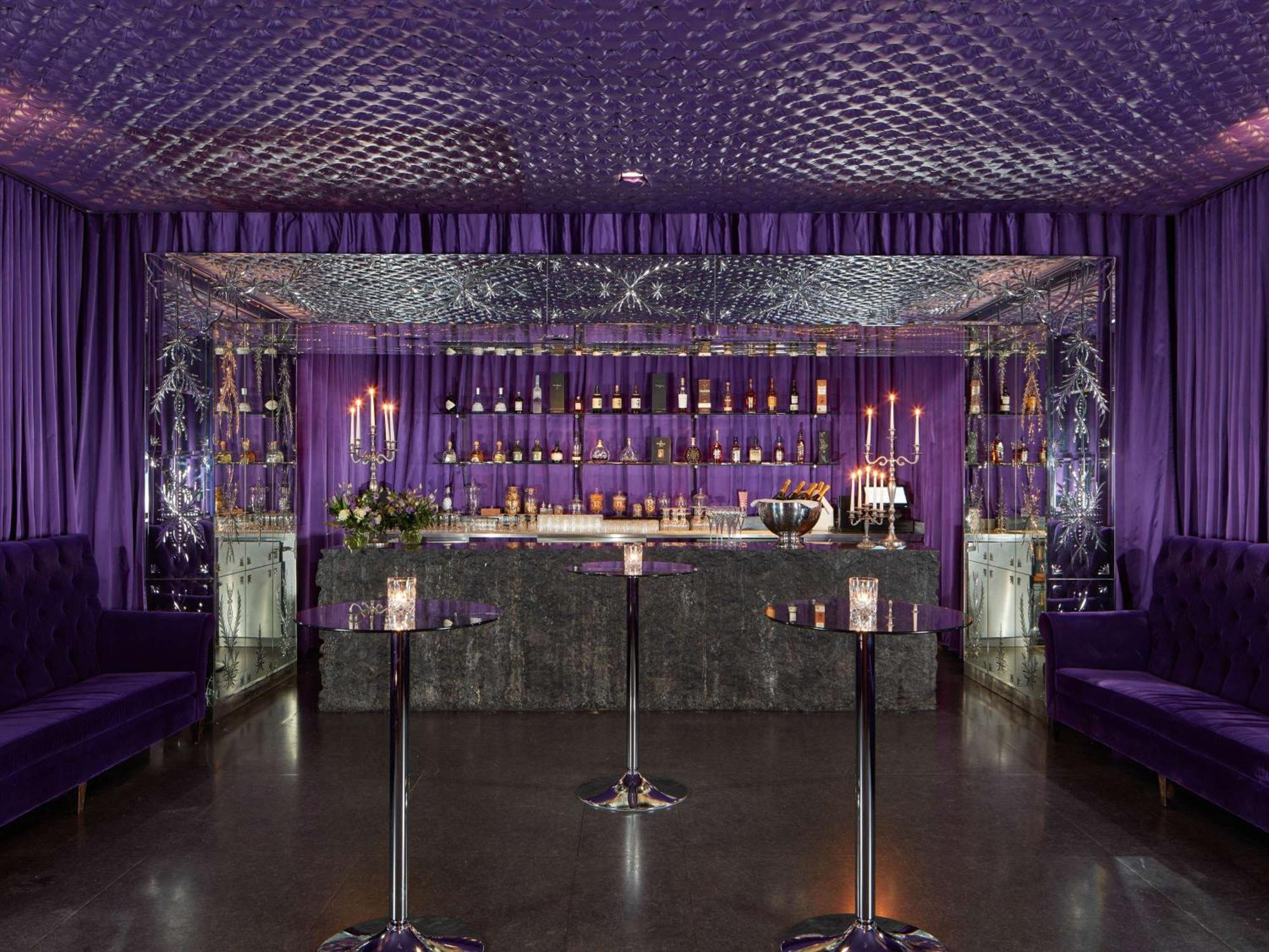 Sanderson Londra Esterno foto The bar at the nightclub