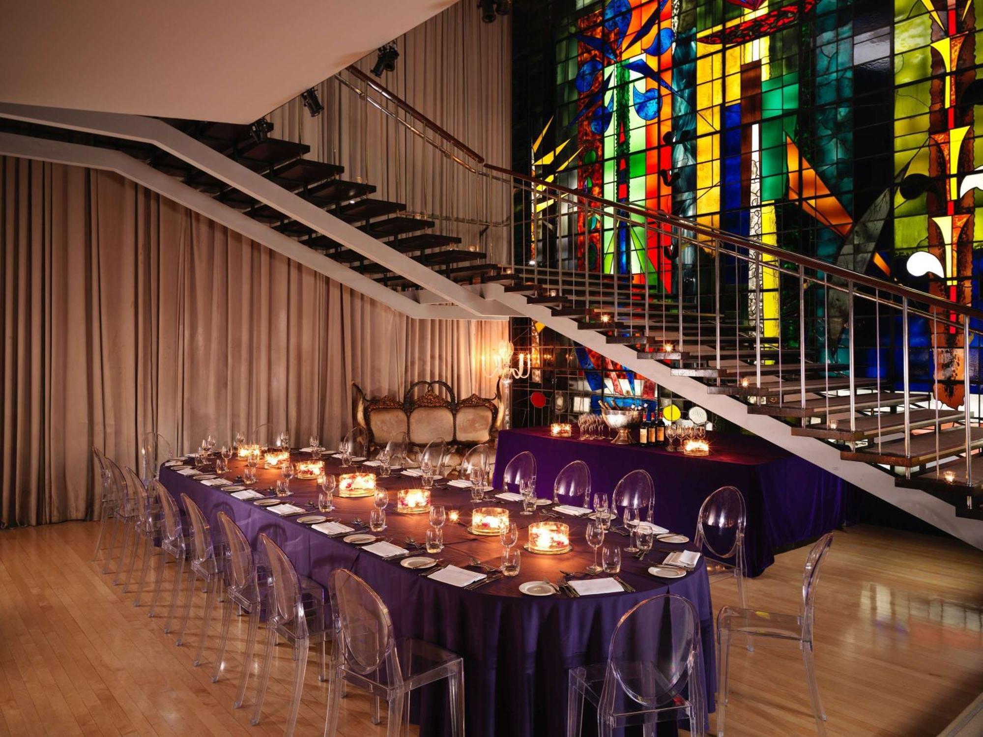 Sanderson Londra Esterno foto The Stained Glass Hall