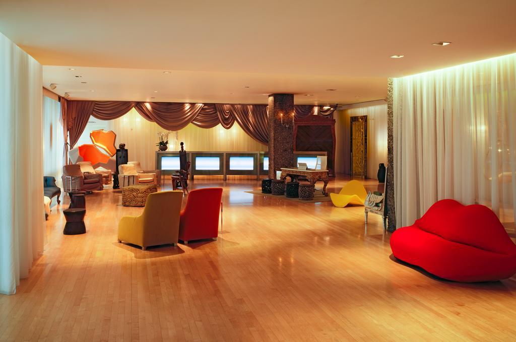 Sanderson Londra Esterno foto The interior of the hotel